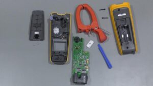 Hướng dẫn cách sửa đồng hồ ampe kìm nhanh chóng tại nhà 8 Hướng dẫn cách sửa đồng hồ ampe kìm nhanh chóng tại nhà
