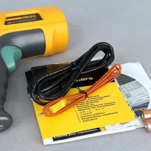 Súng đo nhiệt độ bằng hồng ngoại FLUKE 568 (800℃) 29 Súng đo nhiệt độ bằng hồng ngoại FLUKE 568 (800℃)