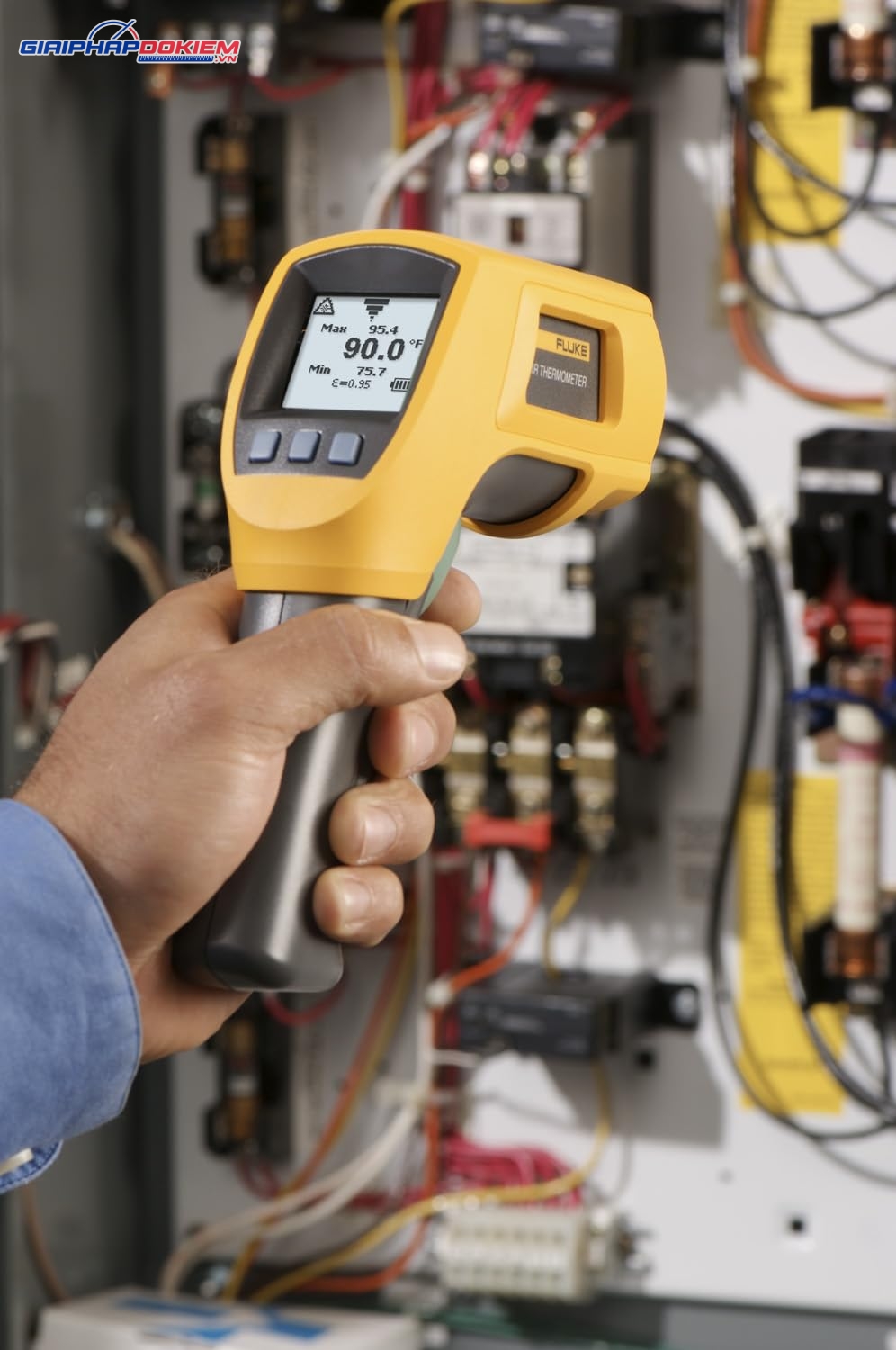 Súng đo nhiệt độ bằng hồng ngoại FLUKE 568 (800℃) 17 Súng đo nhiệt độ bằng hồng ngoại FLUKE 568 (800℃)