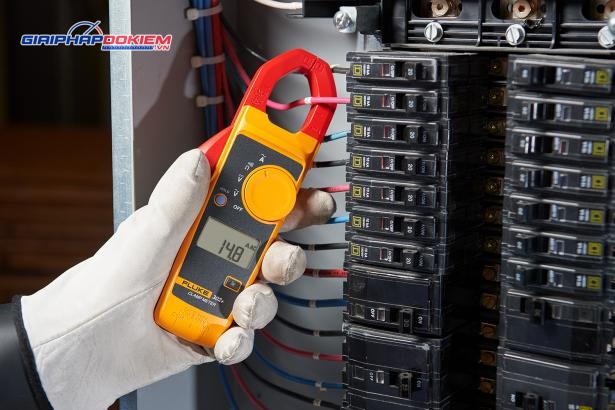 Ampe kìm AC FLUKE 302+ (400A) 43 Ampe kìm AC FLUKE 302+ (400A)