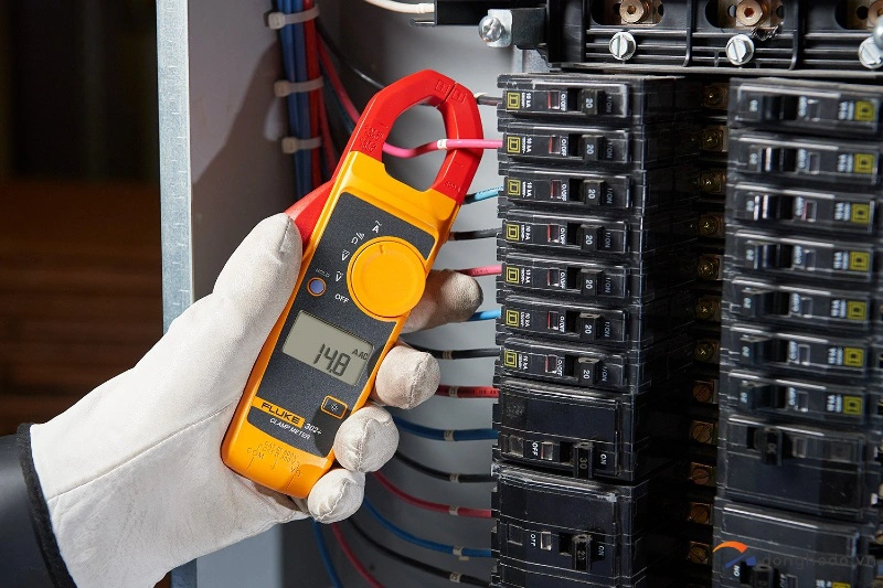 Ampe kìm AC FLUKE 302+ (400A) 21 Ampe kìm AC FLUKE 302+ (400A)