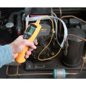 Súng đo nhiệt độ bằng hồng ngoại FLUKE 561 (550℃) 38 Súng đo nhiệt độ bằng hồng ngoại FLUKE 561 (550℃)