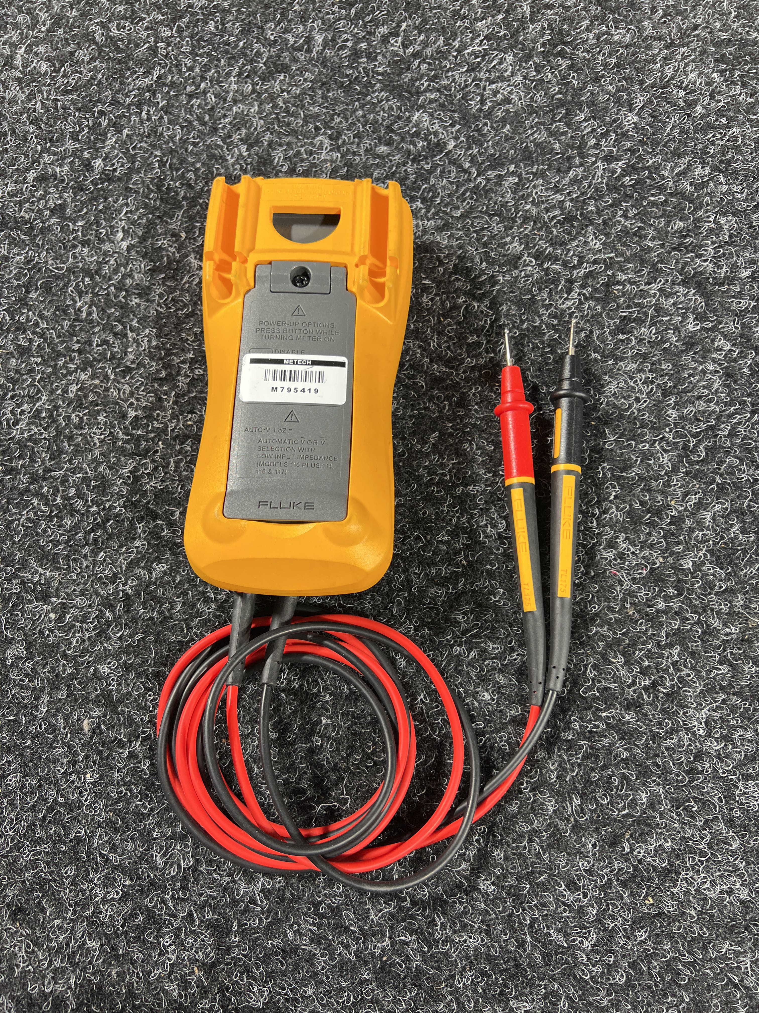Đồng hồ vạn năng FLUKE 114 (True RMS) 42 Đồng hồ vạn năng FLUKE 114 (True RMS)