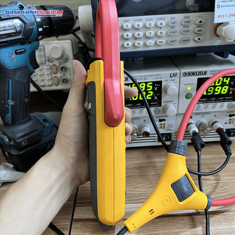 Ampe kìm đo dòng AC/DC FLUKE 376 (2500A) 21 Ampe kìm đo dòng AC/DC FLUKE 376 (2500A)