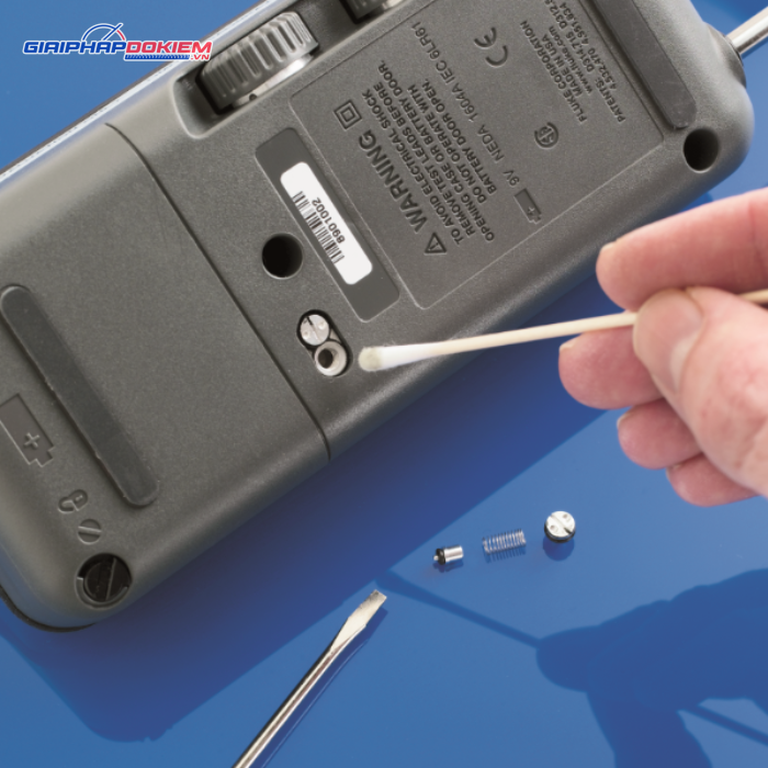 Máy hiệu chuẩn áp suất Fluke 718 300G 20 Máy hiệu chuẩn áp suất Fluke 718 300G