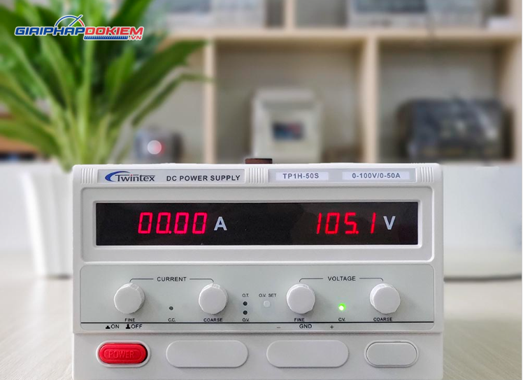 Máy cấp nguồn đa năng Twintex TP1H-5S 100V 5A 2 Máy cấp nguồn đa năng Twintex TP1H-5S 100V 5A