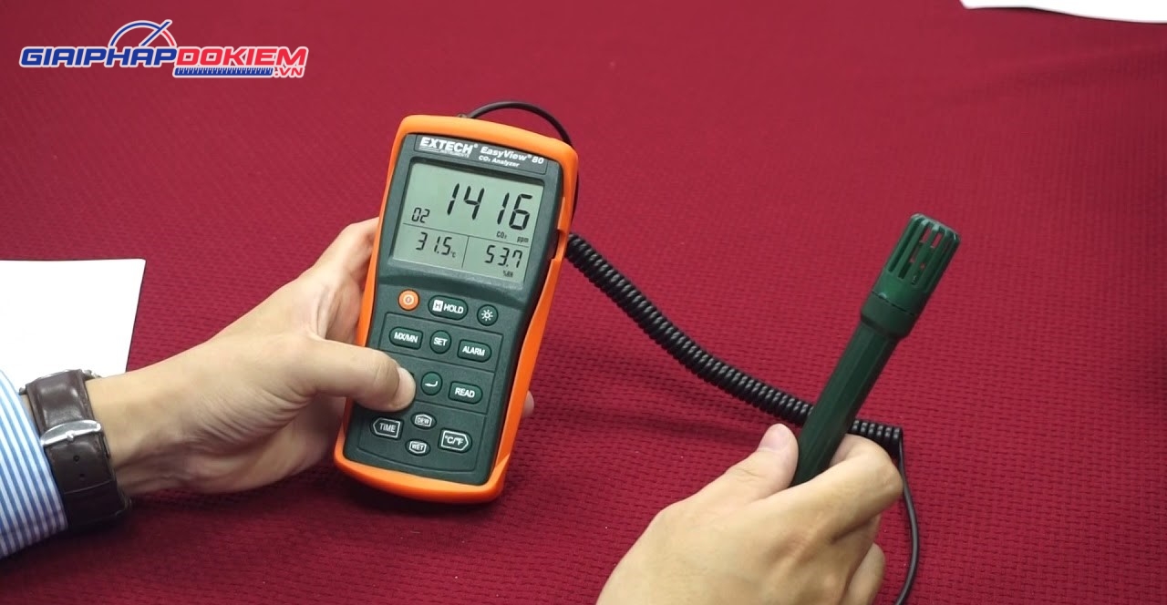 Máy đo khí CO2, nhiệt độ, độ ẩm, điểm sương Extech EA80 (0 to 6,000ppm) 7 Máy đo khí CO2, nhiệt độ, độ ẩm, điểm sương Extech EA80 (0 to 6,000ppm)