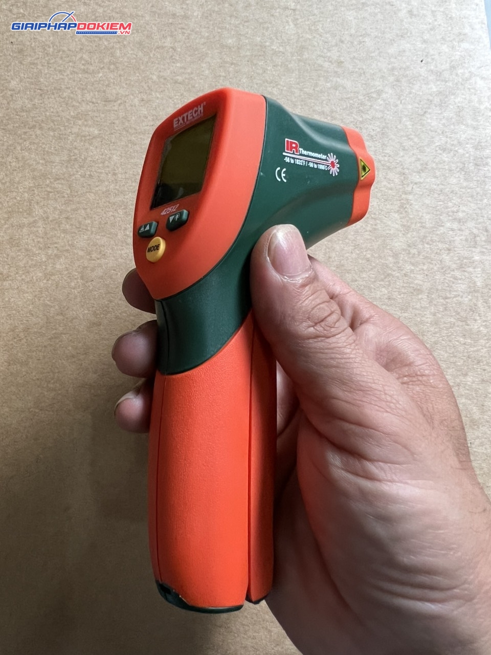 Súng đo nhiệt độ bằng hồng ngoại EXTECH 42512 (-50°C~1000°C) 11 Súng đo nhiệt độ bằng hồng ngoại EXTECH 42512 (-50°C~1000°C)