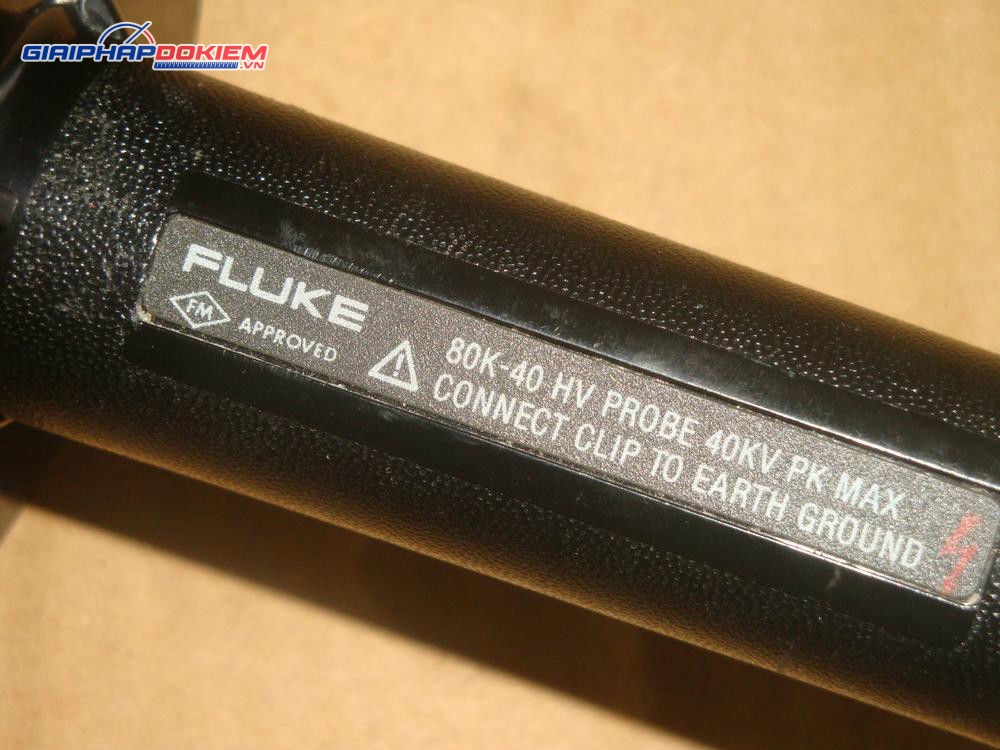 Dụng cụ đo điện áp cao FLUKE 80K-40 27 Dụng cụ đo điện áp cao FLUKE 80K-40