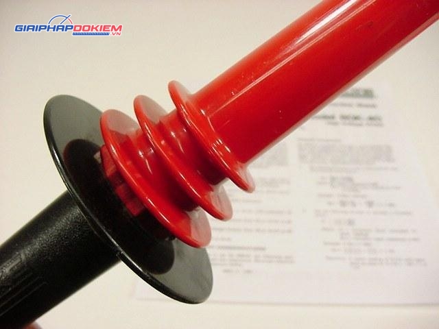 Dụng cụ đo điện áp cao FLUKE 80K-40 30 Dụng cụ đo điện áp cao FLUKE 80K-40