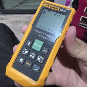 Máy đo khoảng cách bằng laze FLUKE 404E (0.2 đến 40 m) 29 Máy đo khoảng cách bằng laze FLUKE 404E (0.2 đến 40 m)