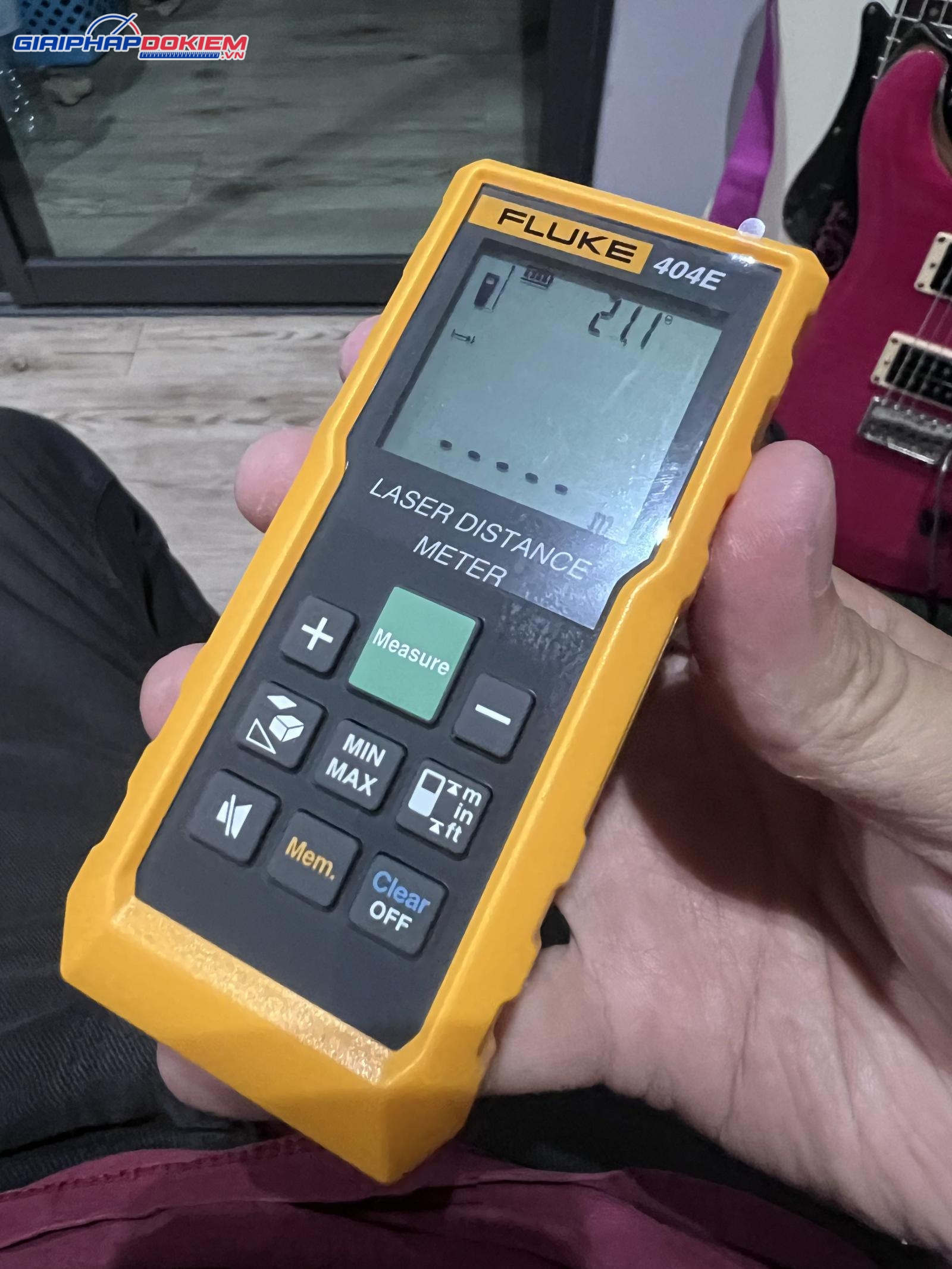 Máy đo khoảng cách bằng laze FLUKE 404E (0.2 đến 40 m) 19 Máy đo khoảng cách bằng laze FLUKE 404E (0.2 đến 40 m)