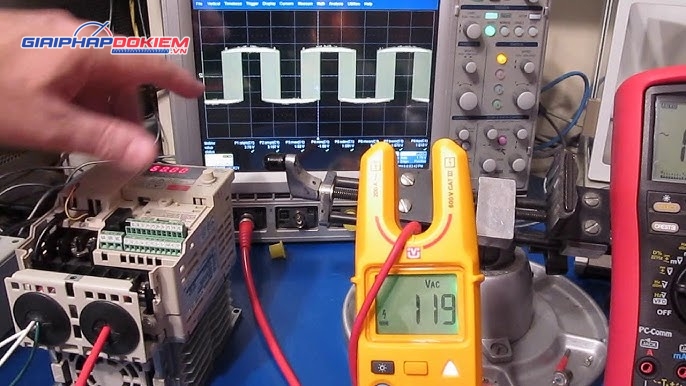 Ampe kìm hiển thị số điện tử AC FLUKE T6-600 28 Ampe kìm hiển thị số điện tử AC FLUKE T6-600