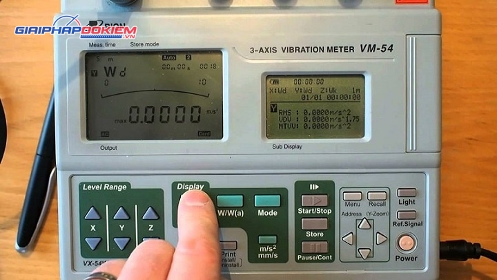 Máy đo độ rung 3 chiều Rion VM-54 6 Máy đo độ rung 3 chiều Rion VM-54