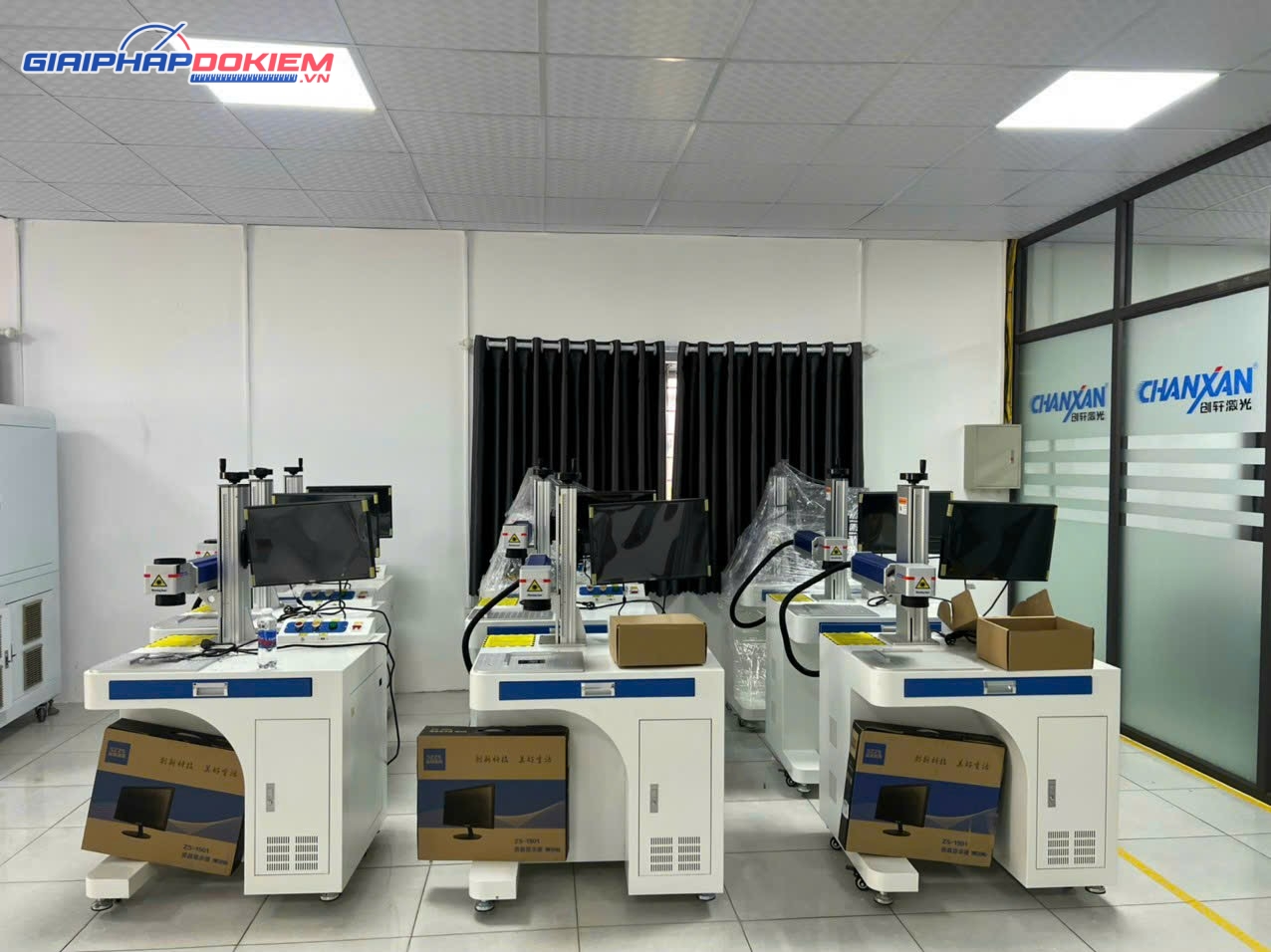 Máy khắc laser Fiber 30W CHANXAN CX-30G 4 Máy khắc laser Fiber 30W CHANXAN CX-30G