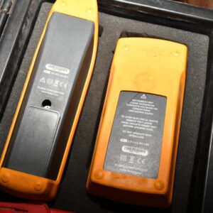 Thiết bị dò cáp FLUKE 2042