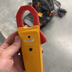 Ampe kìm FLUKE 323 (AC 400A; True RMS) 33 Ampe kìm FLUKE 323 (AC 400A; True RMS)