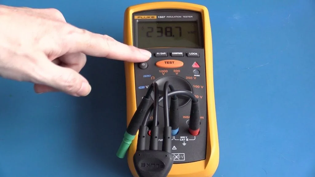 MÁY ĐO ĐIỆN TRỞ CÁCH ĐIỆN FLUKE 1507 (1000V, 10GΩ) 16 MÁY ĐO ĐIỆN TRỞ CÁCH ĐIỆN FLUKE 1507 (1000V, 10GΩ)