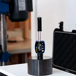 Máy kiểm tra độ cứng kim loại PCE-2550 8 Máy kiểm tra độ cứng kim loại PCE-2550