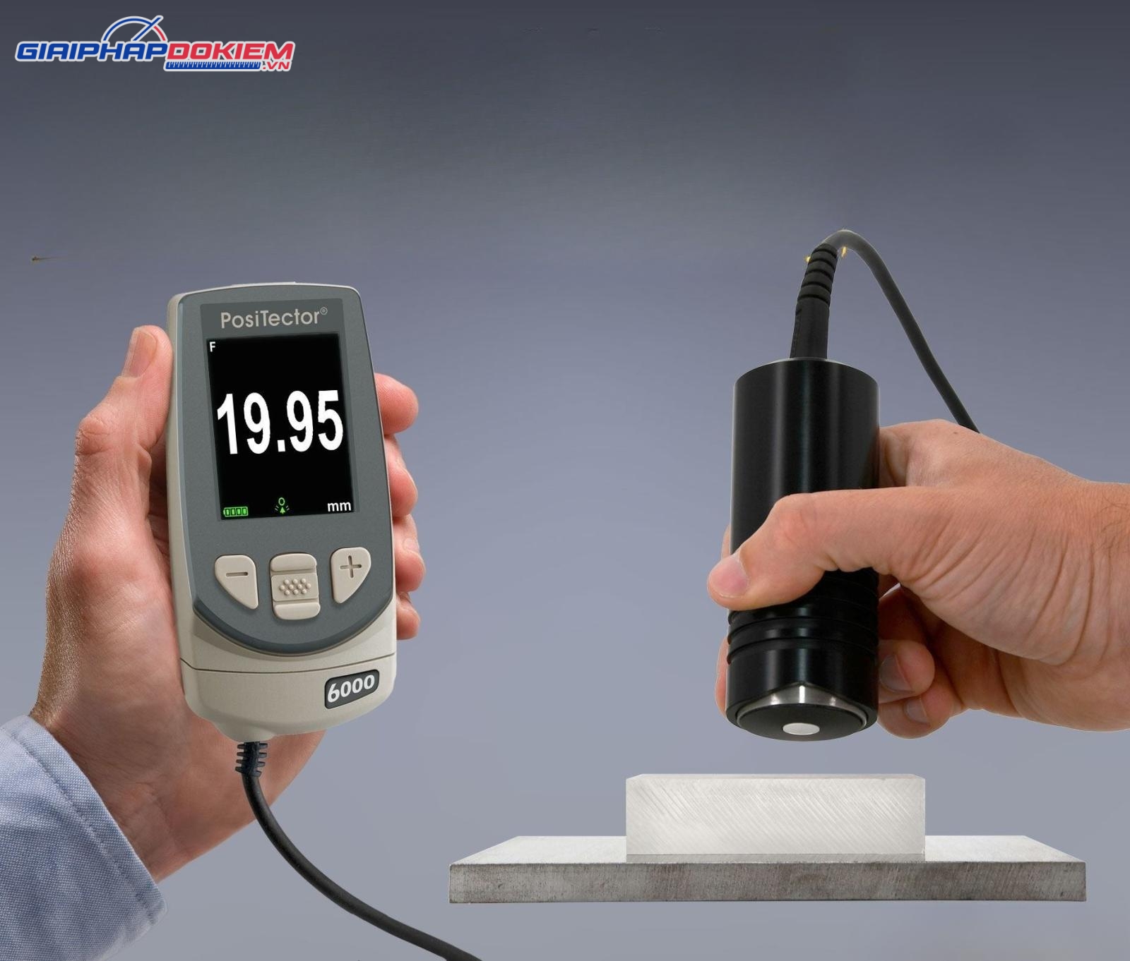 Nâng Tầm Chất Lượng Sản Phẩm Với Thiết Bị Đo Kiểm DeFelsko 18 Máy đo độ dày thương hiệu DeFelsko