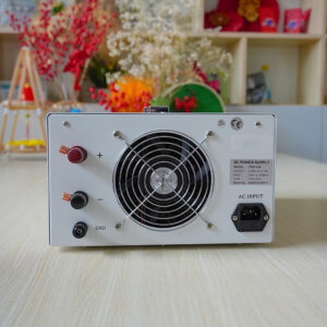 Máy cấp nguồn đa năng Twintex TP2H-10S 200V 10A