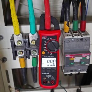 Ampe kìm AC UNI-T UT202R