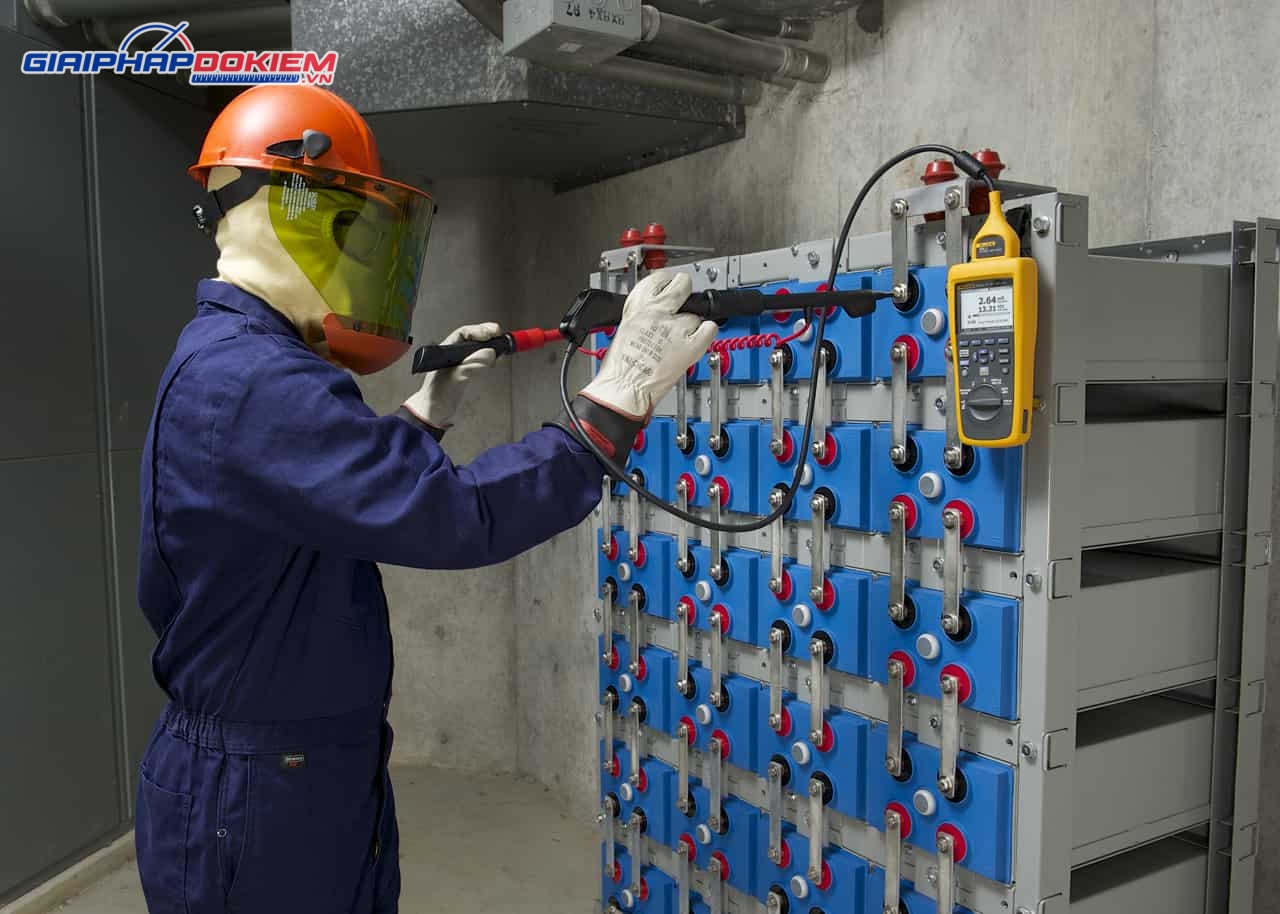 Thiết bị phân tích ắc quy Fluke BT521 10 Thiết bị phân tích ắc quy Fluke BT521