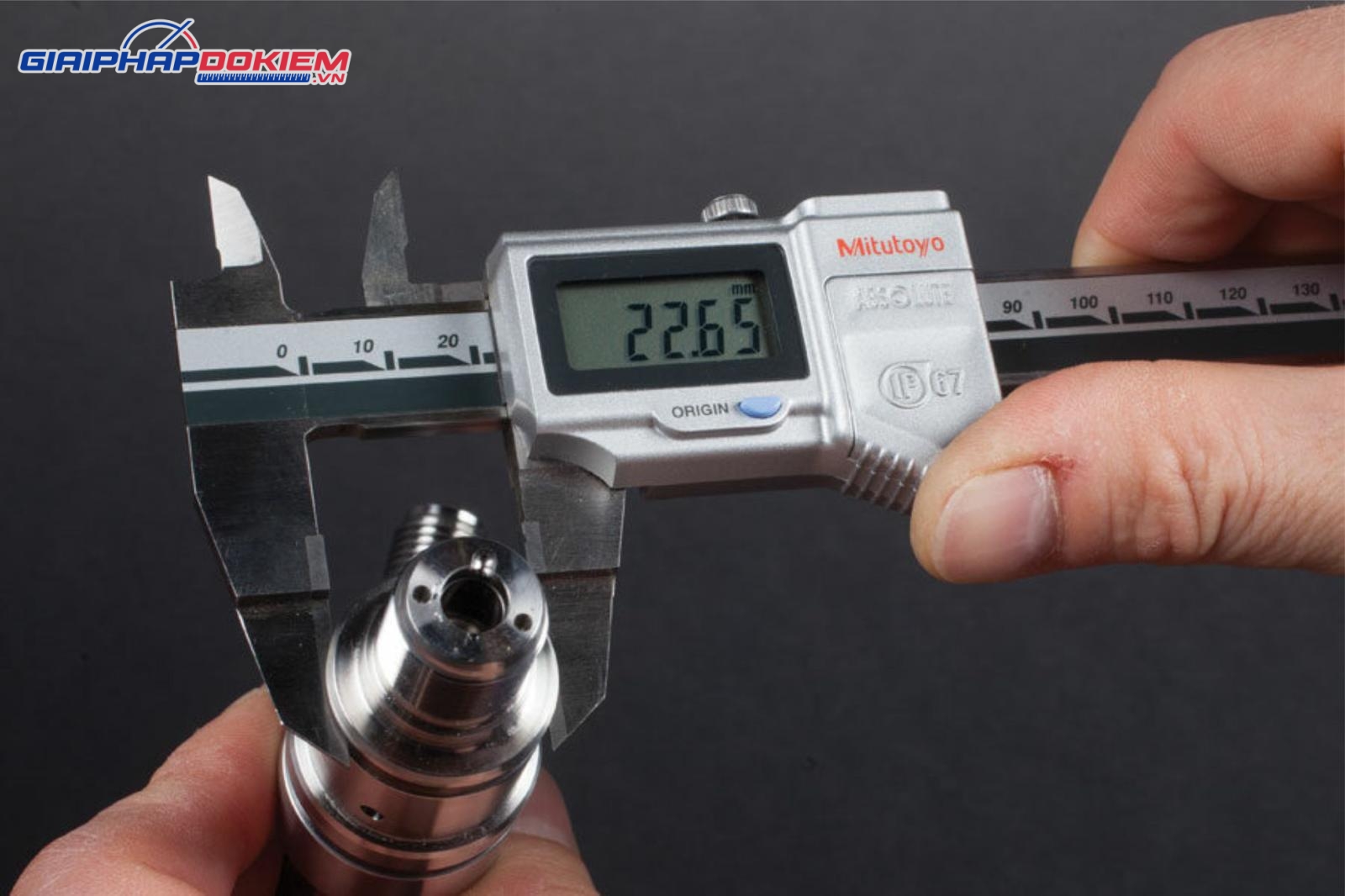 Thước cặp điện tử Mitutoyo 500-703-20 0-200mm x 0.01 15 Thước cặp điện tử Mitutoyo 500-703-20 0-200mm x 0.01