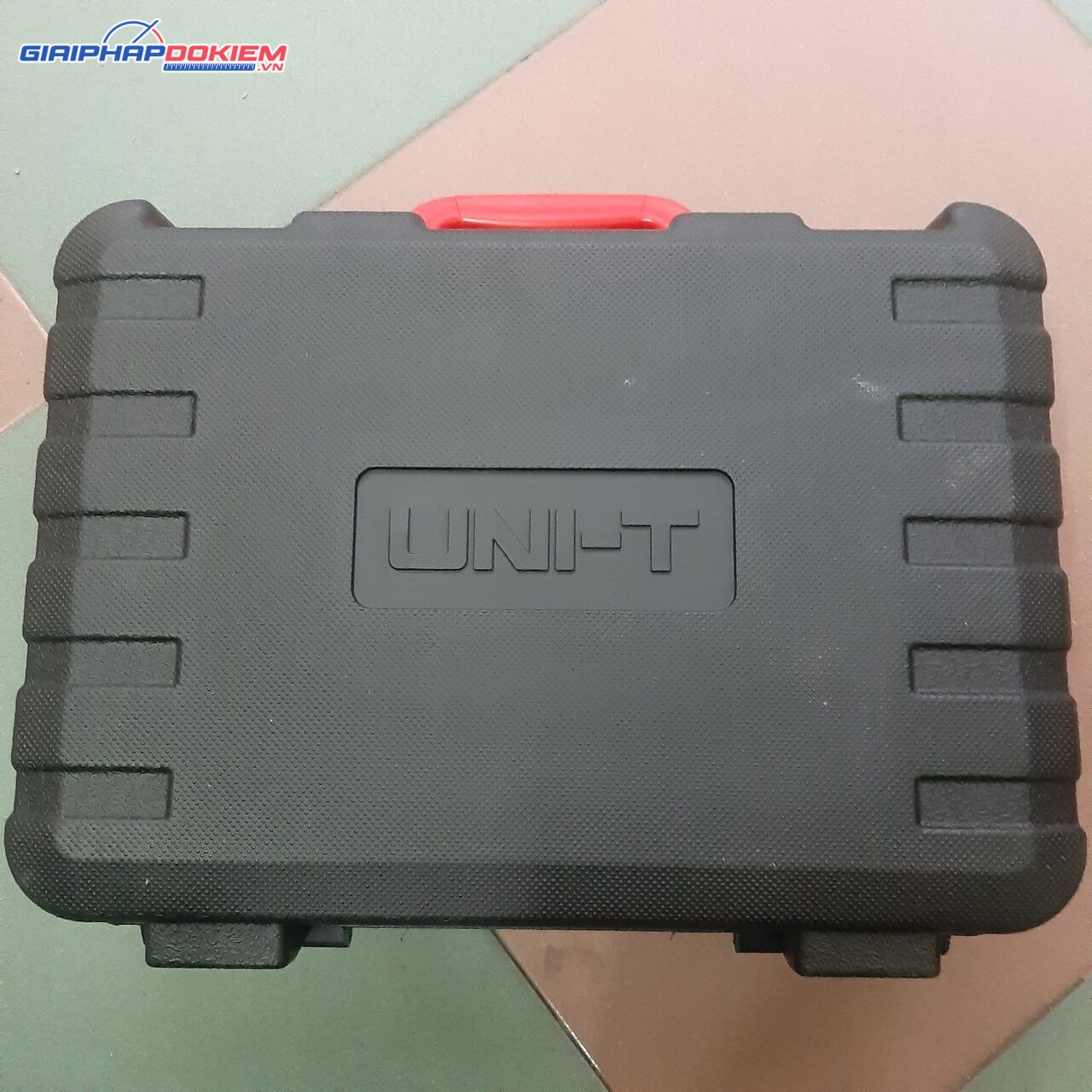 Ampe kìm AC/DC UNI-T UT221 7 Ampe kìm AC/DC UNI-T UT221
