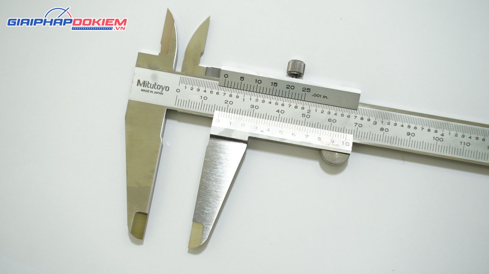 Thước cặp cơ khí Mitutoyo 530-118 0-8"/ 0-200mm/0.02mm 12 Thước cặp cơ khí Mitutoyo 530-118 0-8"/ 0-200mm/0.02mm