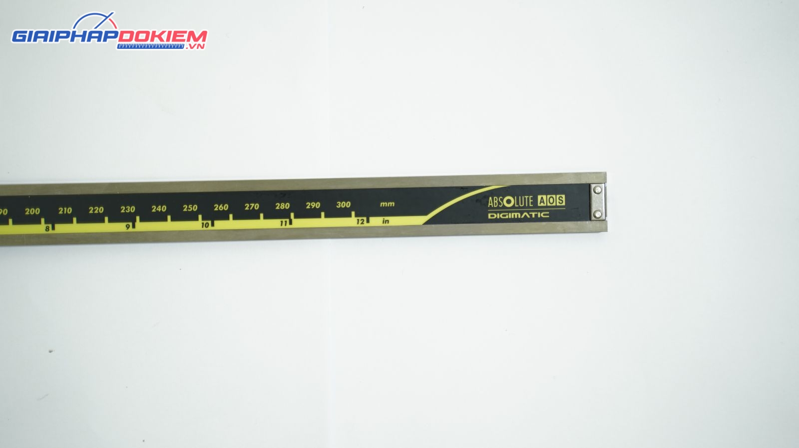 Thước cặp điện tử Mitutoyo 500-173-30 0-300mm/12" x 0.01 14 Thước cặp điện tử Mitutoyo 500-173-30 0-300mm/12" x 0.01