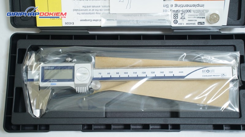 Thước cặp điện tử Mitutoyo 500-702-20 0-150mm x 0.01 10 Thước cặp điện tử Mitutoyo 500-702-20 0-150mm x 0.01