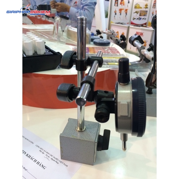Đế từ gá đồng hồ so Mitutoyo 7010S-10 9 Đế từ gá đồng hồ so Mitutoyo 7010S-10