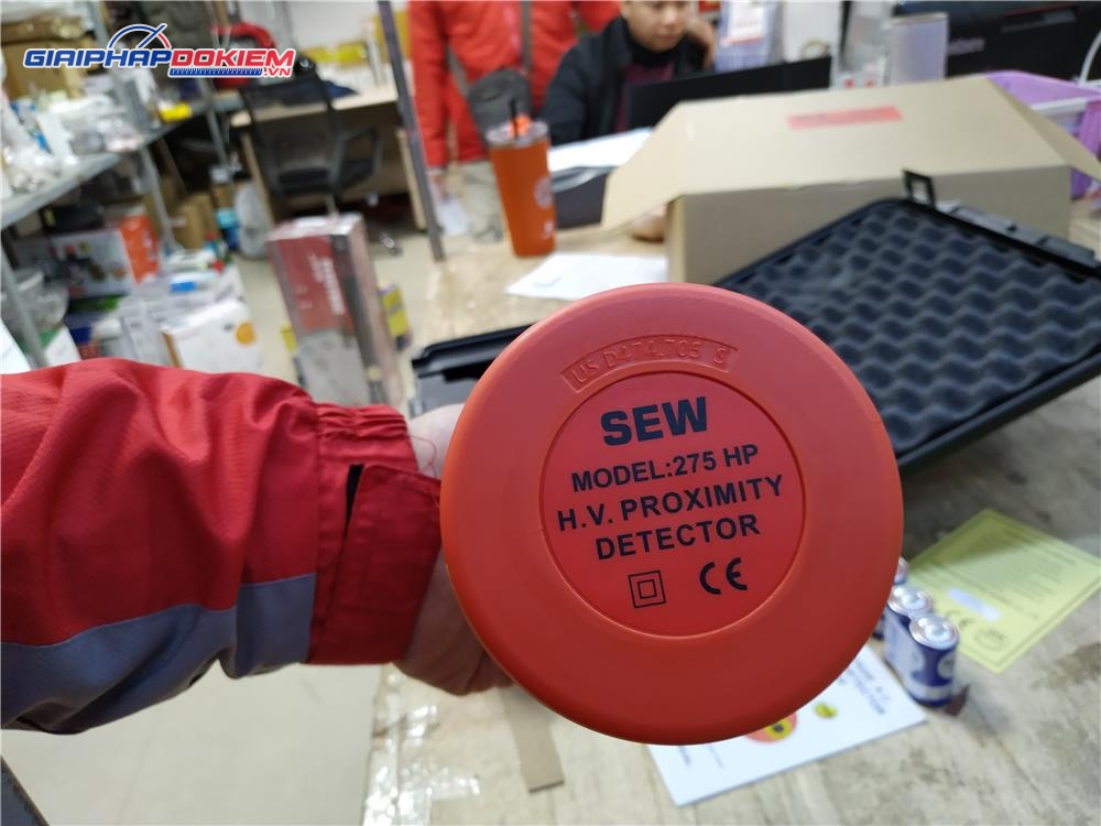 Bút thử điện cao thế SEW 275HP (240V-275kV, loại không tiếp xúc) 26 Bút thử điện cao thế SEW 275HP (240V-275kV, loại không tiếp xúc)