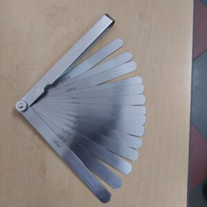 Dưỡng đo độ dày Mitutoyo 184-304S 0.05-1mm/ 20 lá/150mm 19 Dưỡng đo độ dày Mitutoyo 184-304S 0.05-1mm/ 20 lá/150mm