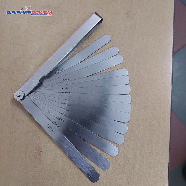 Dưỡng đo độ dày Mitutoyo 184-304S 0.05-1mm/ 20 lá/150mm 11 Dưỡng đo độ dày Mitutoyo 184-304S 0.05-1mm/ 20 lá/150mm