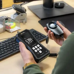 Máy đo ánh sáng PCE PCE-LMD 10-ICA bao gồm Chứng nhận hiệu chuẩn ISO