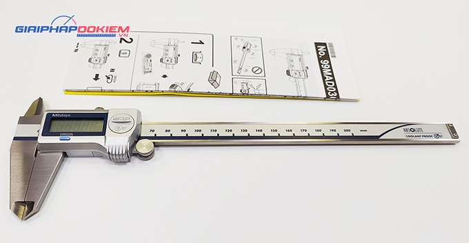 Thước cặp điện tử Mitutoyo 500-703-20 0-200mm x 0.01 18 Thước cặp điện tử Mitutoyo 500-703-20 0-200mm x 0.01