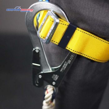 Bộ dây đai toàn thân kèm dây kết nối 2 móc 3M Bộ dây đai toàn thân kèm dây kết nối 2 móc 3M
