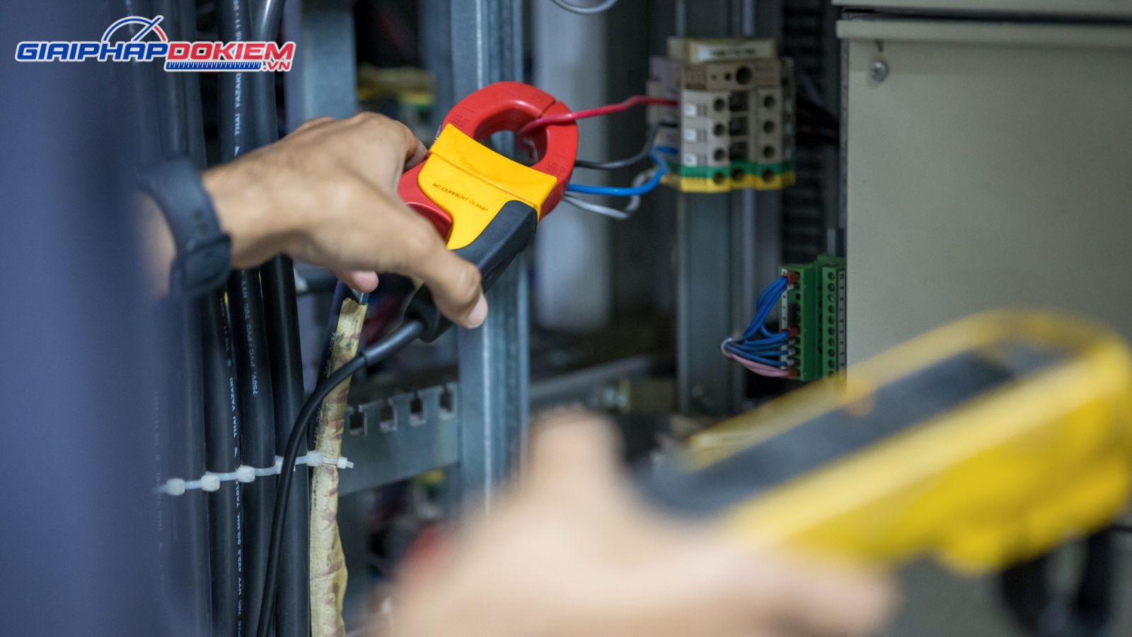 Dịch Vụ Hiệu Chuẩn Ampe Kìm Chính Xác Tại Giải Pháp Đo Kiểm 6 Dịch vụ hiệu chuẩn ampe kìm tại Giải Pháp Đo Kiểm