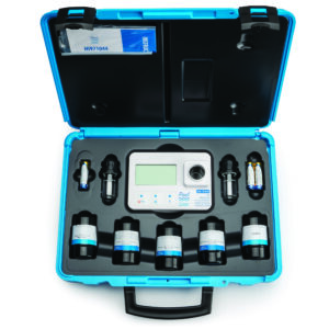 Combo Máy Quang Đo Kiềm, Clo Dư Và Clo Tổng, Axit Cyanuric, pH Kèm Dung Dịch Chuẩn Máy Hanna HI971044C