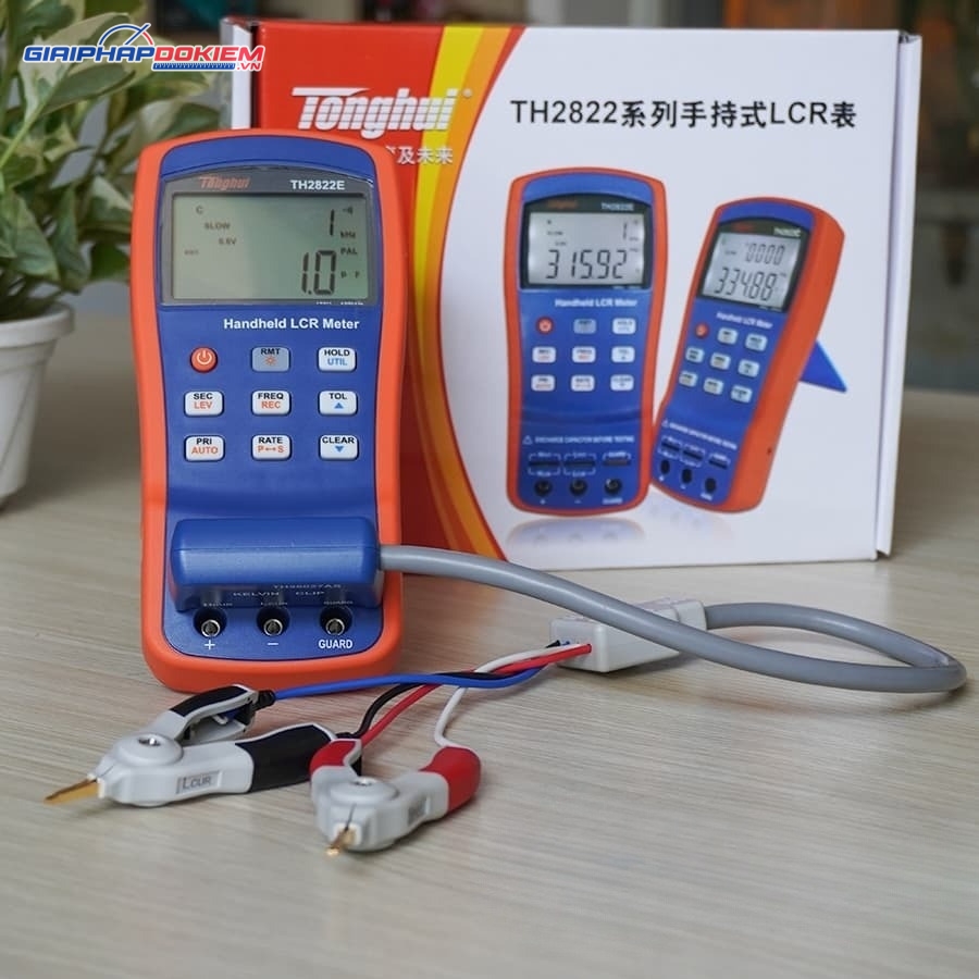 Máy đo LCR cầm tay Tonghui TH2822E 12 Máy đo LCR cầm tay Tonghui TH2822E