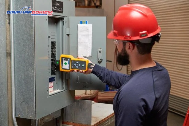 Thiết bị dò cáp âm tường chuyên nghiệp nâng cao FLUKE-2062 5 Thiết bị dò cáp âm tường chuyên nghiệp nâng cao FLUKE-2062