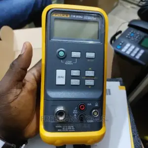 Máy hiệu chuẩn áp suất FLUKE-718 300G (300psi, 20bar, 2068.42 kpa, bơm tay) 26 Máy hiệu chuẩn áp suất FLUKE-718 300G (300psi, 20bar, 2068.42 kpa, bơm tay)