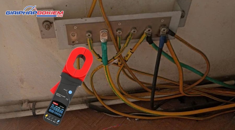 Top 8 Ampe Kìm Đo Điện Trở Đất Chính Xác Và Bền Bỉ Nhất 29 Ampe kìm đo điện trở đất UNI-T UT278a+