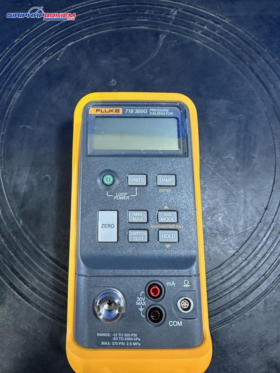 Máy hiệu chuẩn áp suất FLUKE-718 300G (300psi, 20bar, 2068.42 kpa, bơm tay) 13 Máy hiệu chuẩn áp suất FLUKE-718 300G (300psi, 20bar, 2068.42 kpa, bơm tay)