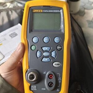Máy hiệu chuẩn áp suất FLUKE-719PRO-300G (300 psig) 10 Máy hiệu chuẩn áp suất FLUKE-719PRO-300G (300 psig)