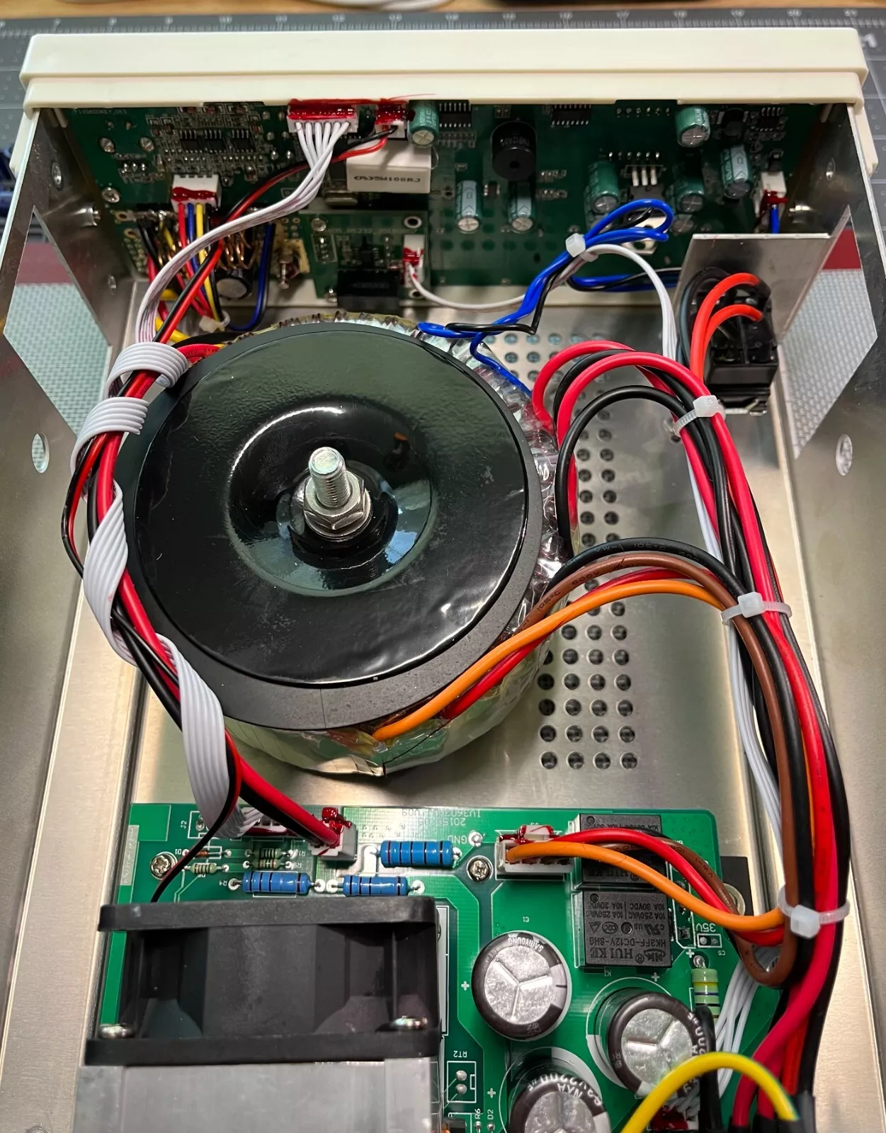 Nguồn lập trình một chiều (DC) Matrix MPS-3603LP (36V-3A) 16 Nguồn lập trình một chiều (DC) Matrix MPS-3603LP (36V-3A)