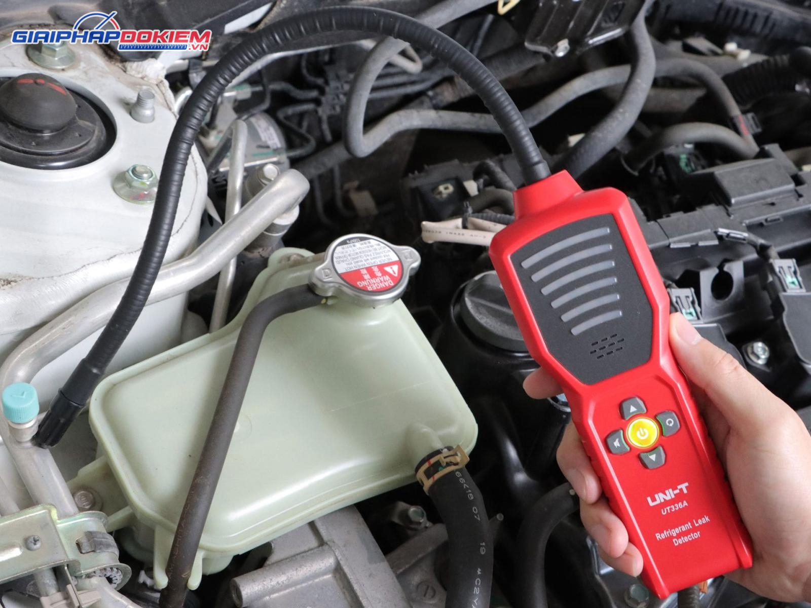 Máy phát hiện rò rỉ môi chất lạnh UNI-T UT336A 9 Máy phát hiện rò rỉ môi chất lạnh UNI-T UT336A