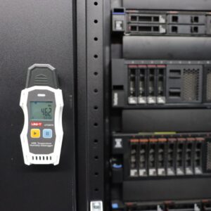 Bộ ghi dữ liệu nhiệt độ, độ ẩm UNI-T UT330THC 12 Bộ ghi dữ liệu nhiệt độ, độ ẩm UNI-T UT330THC